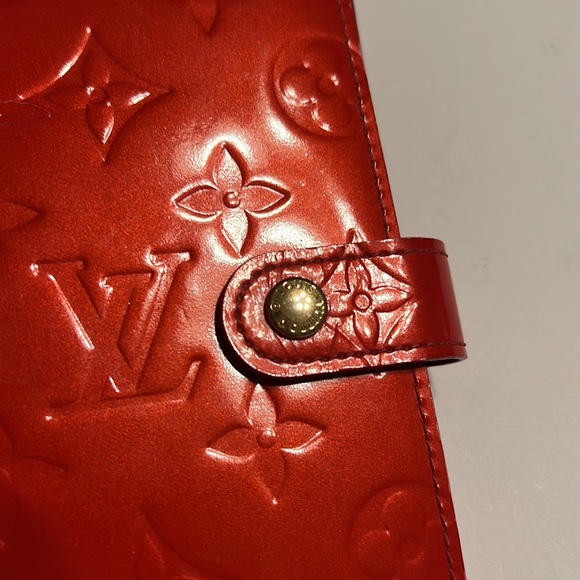 Louis Vuitton Red Vernis Leather Agenda - Picture 4 of 16